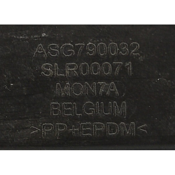 Acabamento Guarda Po Paralama D.e Range Rover Sport 2009