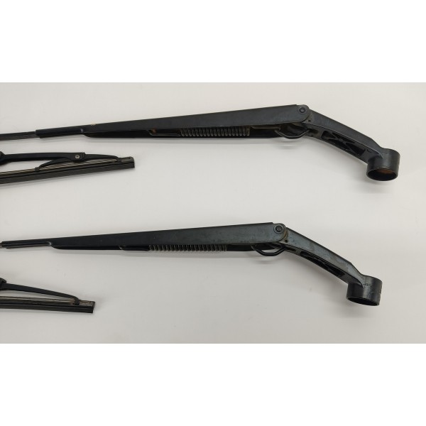 Par Braço Limpador Parabrisa Toyota Hilux 3.0 2009 Direito