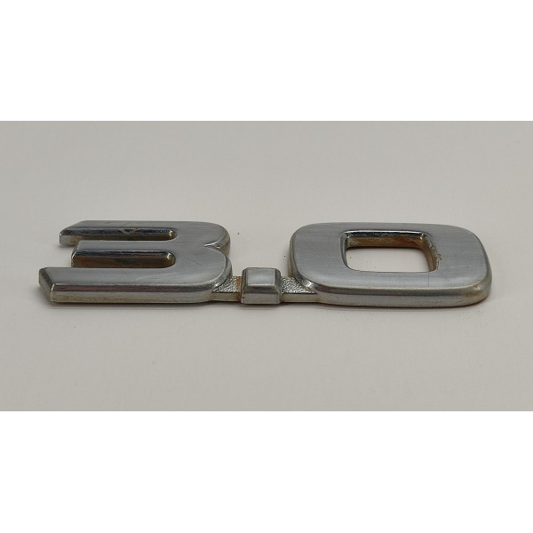 Emblema Porta 3.0 Toyota Hilux 3.0 2009 02 Prateado