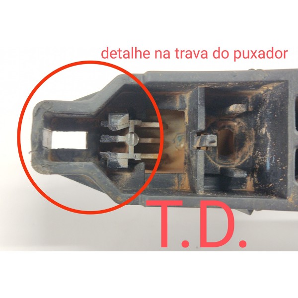 Maçaneta Externa T.d Toyota Hilux 3.0 2009 C/detalhe Cinza-escuro Traseira