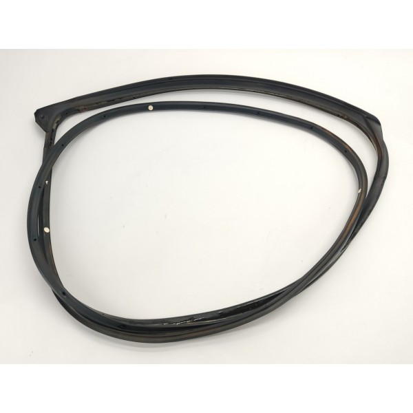 Borracha Fixa Porta T.e Toyota Hilux 3.0 2009 678720k010