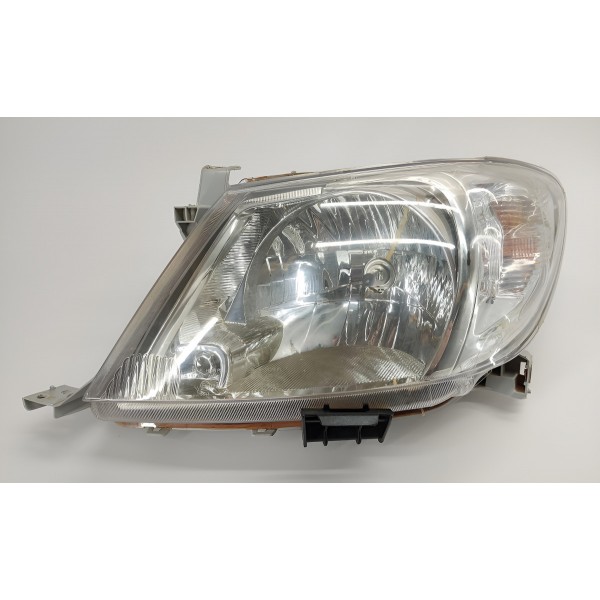 Farol Esquerdo Paralelo Toyota Hilux 3.0 2009 Esquerdo/motorista