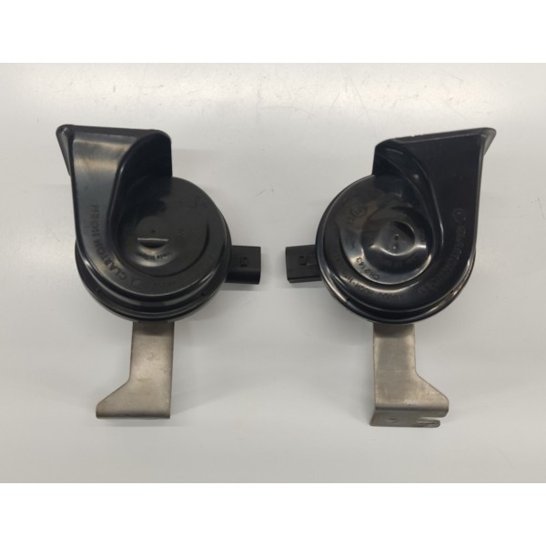 Par Buzina Audi Q8 2019 4m0951223