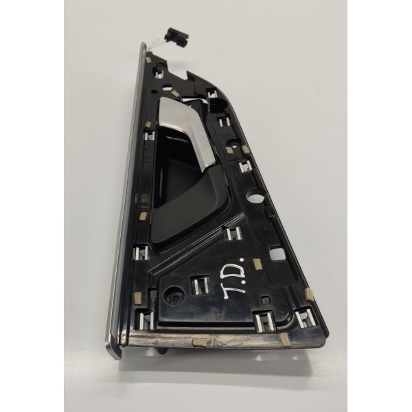 Maçaneta Interna Traseira /d Com Led Audi Q8 2019 4m0839020 Traseira