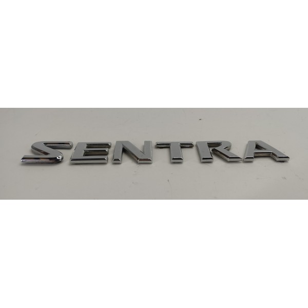 Emblema Sentra Tampa Traseira Nissan Sentra 2.0 2011 Prateado