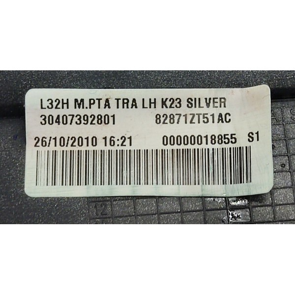 Friso Porta T.e Nissan Sentra 2.0 2011 82871zt51ac Prateado