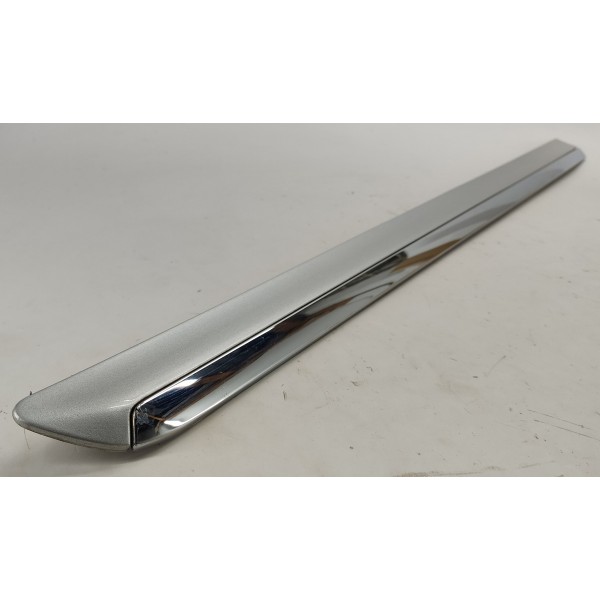 Friso Porta D.d Nissan Sentra 2.0 2011 80870zt59ac Prateado