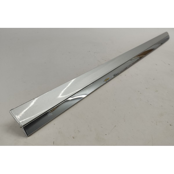 Friso Porta D.e Nissan Sentra 2.0 2011 80871zt5ac Prateado