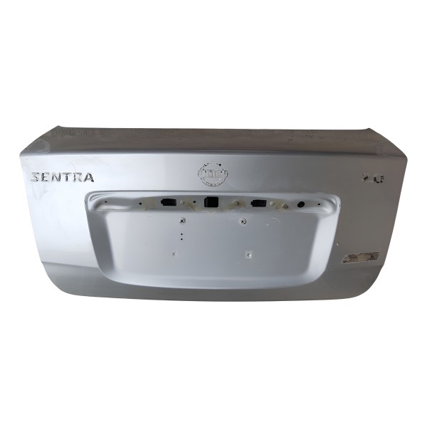 Tampa Traseira Porta Malas Nissan Sentra 2.0 2011 Prateado