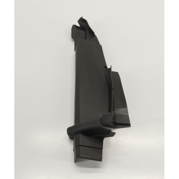 Acabamento Painel Frontal Capo D.d Audi Q8 2019 4m821170 Preto Listras