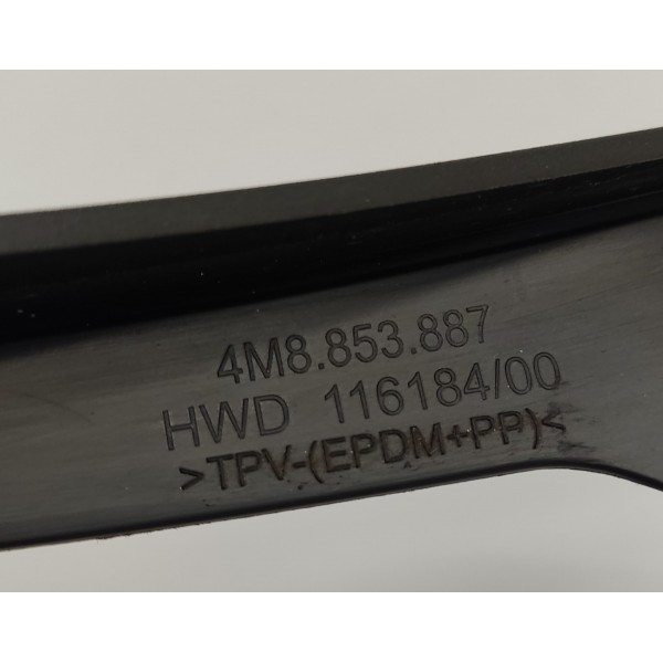 Spoiler Lameiro D.e Audi Q8 2019 4m8853887 Preto