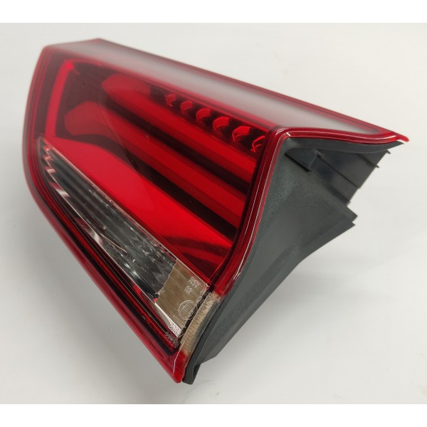 Lanterna Tampa Traseira L.d Tracker 1.2 Turbo 2023 26313442 Direito/passageiro Vermelho