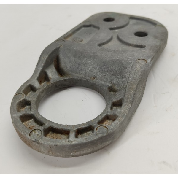 Suporte Inferior Radiador Gm Tracker 1.2 Turbo 2023 20220328