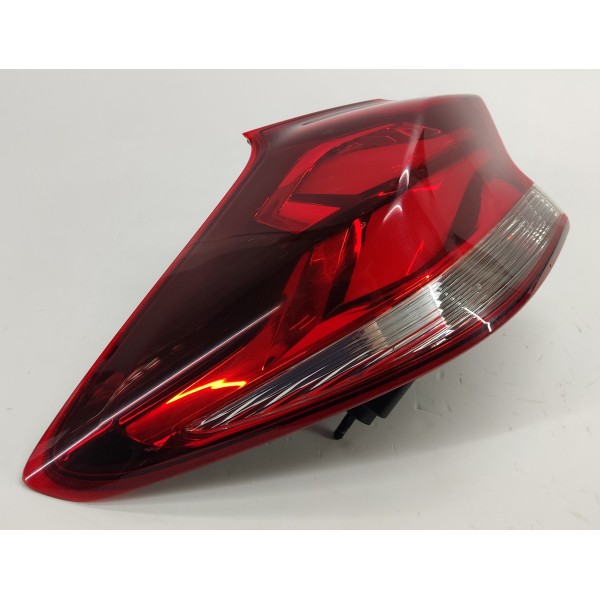 Lanterna Traseira Esquerda Gm Tracker 1.2 Turbo 2023 Vermelho