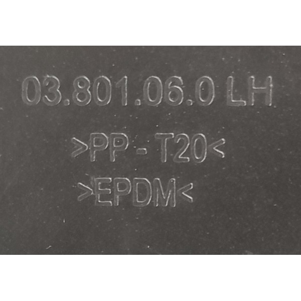 Acabamento Lanterna T.e Gm Tracker 1.2 Turbo 2023 03801060 Preto