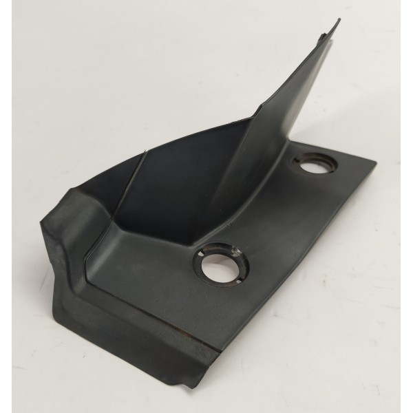 Acabamento Lanterna T.d Gm Tracker 1.2 Turbo 2023 03800060 Preto