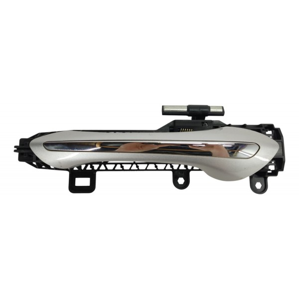 Maçaneta Externa Porta T.e Gm Tracker 1.2 Turbo 2023 Cinza Traseira