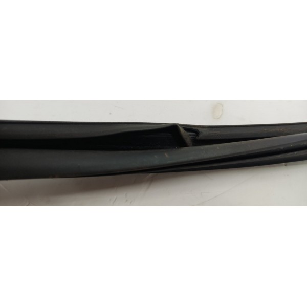 Borracha Porta D.e Gm Tracker 1.2 Turbo 2023 C/detalhe Preto