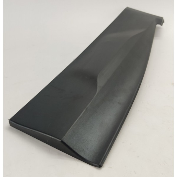 Friso Borrachão T.d Porta Gm Tracker 1.2 Turbo 2023 Preto