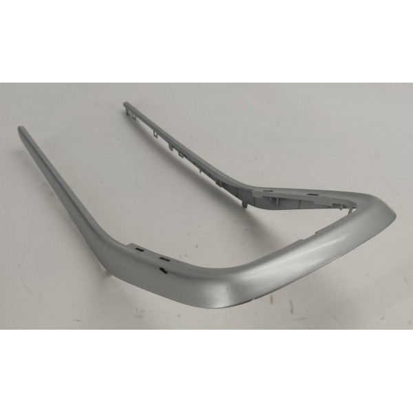 Moldura Console Gm Tracker 1.2 Turbo 2023 C/detalhe Bhu15253 Preto