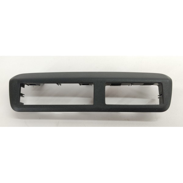 Moldura Botão Sos Luz Teto Gm Tracker 1.2 Turbo 2023 Preto