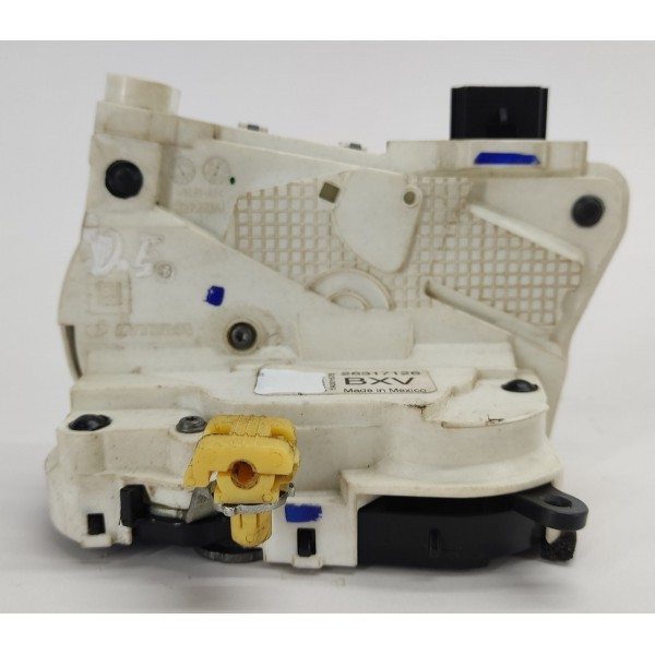 Fechadura Porta D.e Gm Tracker 1.2 Turbo 2023 26317126