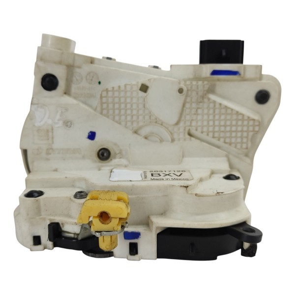 Fechadura Porta D.e Gm Tracker 1.2 Turbo 2023 26317126