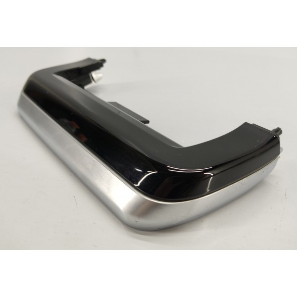 Acabamento Console Velar 2.0 P300 2020 J8a204569