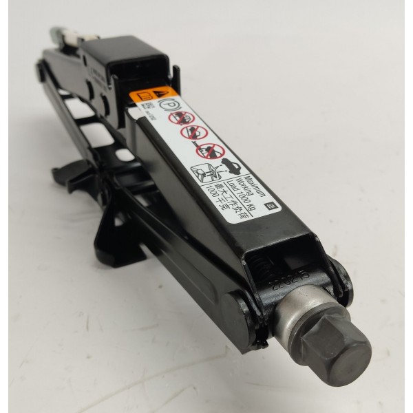 Macaco Chave Roda Gm Tracker 1.2 Turbo 2023