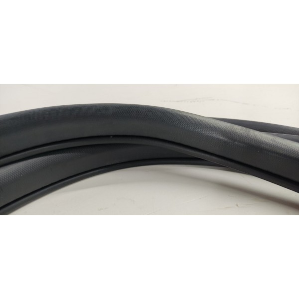 Borracha Carroceira D.d Gm Tracker 1.2 Turbo 2023 Preto