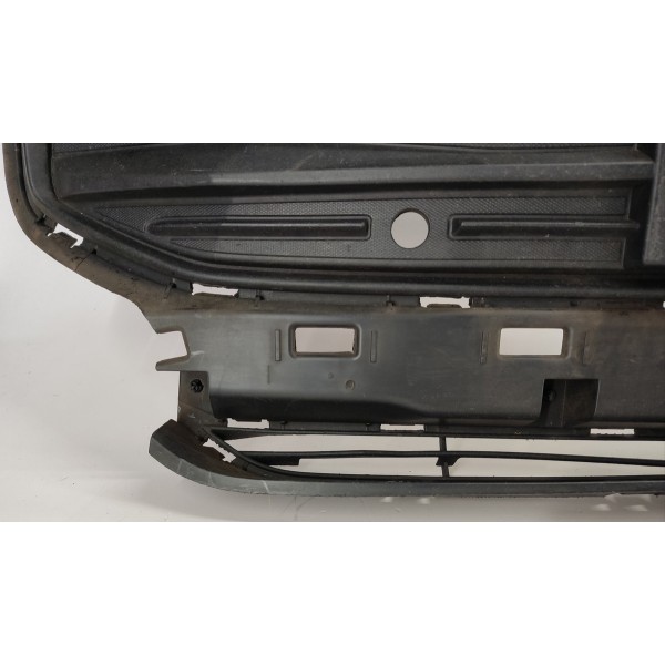 Grade Parachoque Dianteiro Gm Tracker 1.2 Turbo 2023 Detalhe Preto Fosco