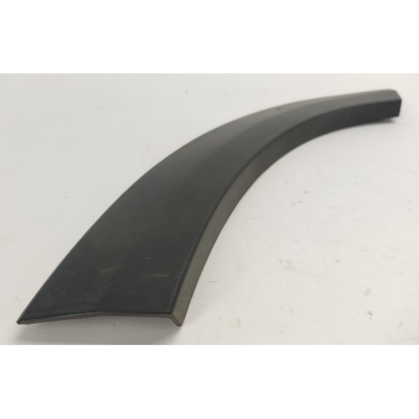 Friso Moldura Paralama Roda T.e Gm Tracker 1.2 2023 26275878 Preto