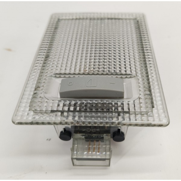 Luz Cortesia Teto Traseira Gm Tracker 1.2 Turbo 2023 8463300