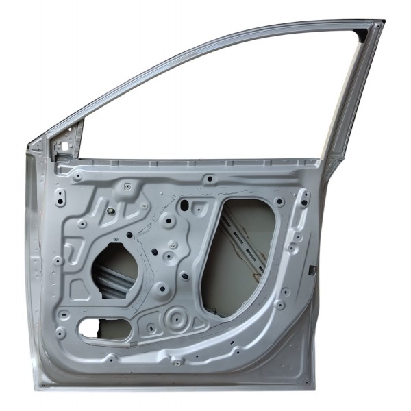 Porta Dianteira Direita Chevrolet Tracker 1.2 Turbo 2023 Direito Prateado