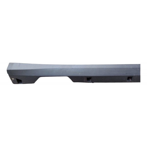 Spoiler Lado Direito Gm Tracker 1.2 Turbo 2023 26227795 Preto