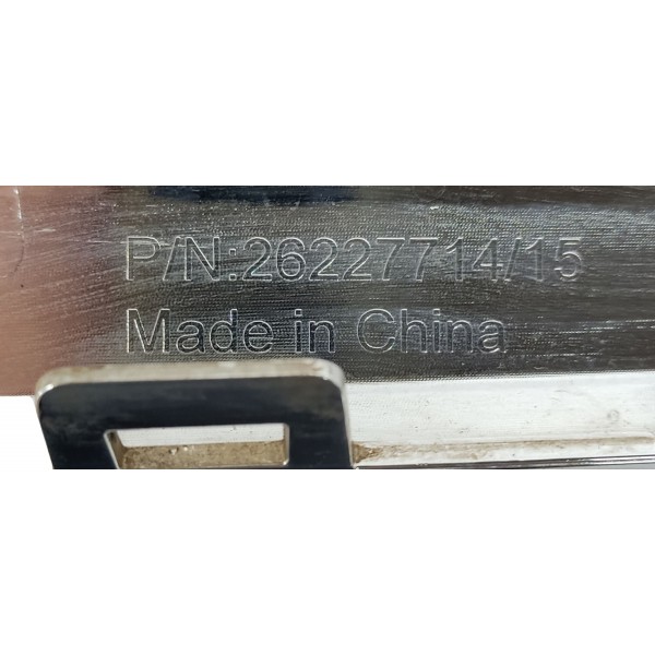 Friso Cromado Dianteiro Tracker 1.2 2023 C/detalhe 26227714 Cromado