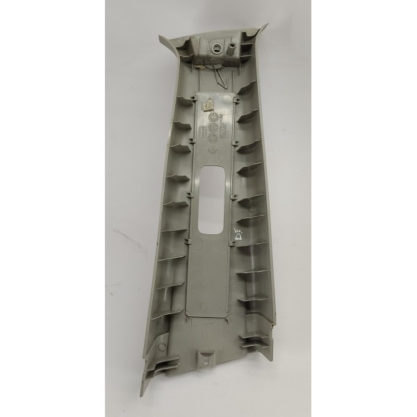 Acabamento Coluna L.e Nissan Sentra 2.0 2011