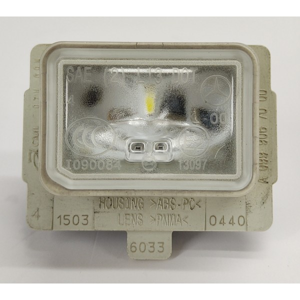 Luz Placa Mercedes C180 1.6 2017 A0999067000