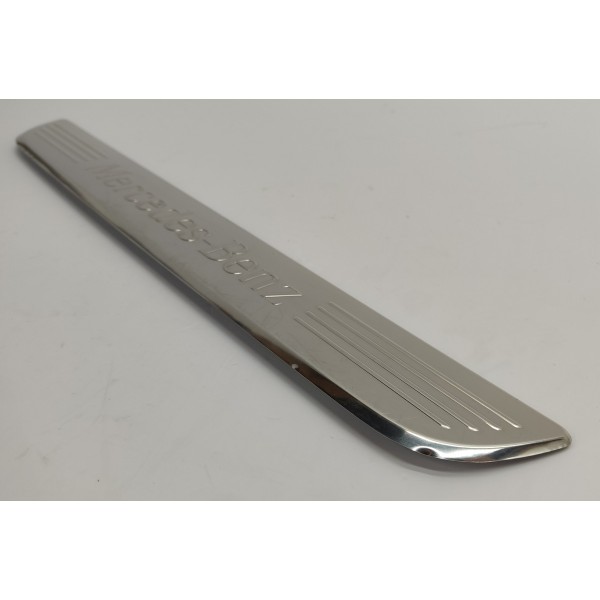 Soleira Porta Dianteira Mercedes C180 1.6 2017 Prateado