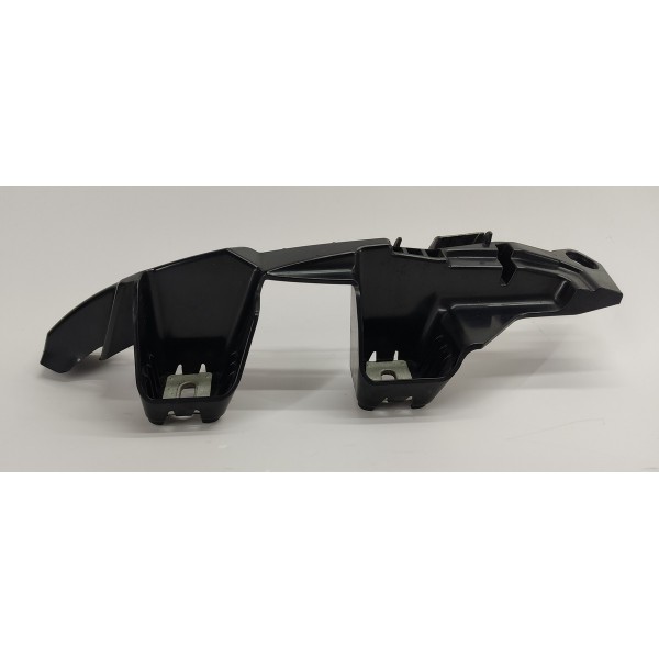 Guia Parachoque T.e Mercedes C180 1.6 2017 C/detalhe