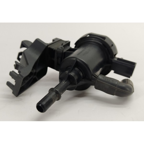 Valvula Canister Mercedes C180 1.6 2017 A0014760532