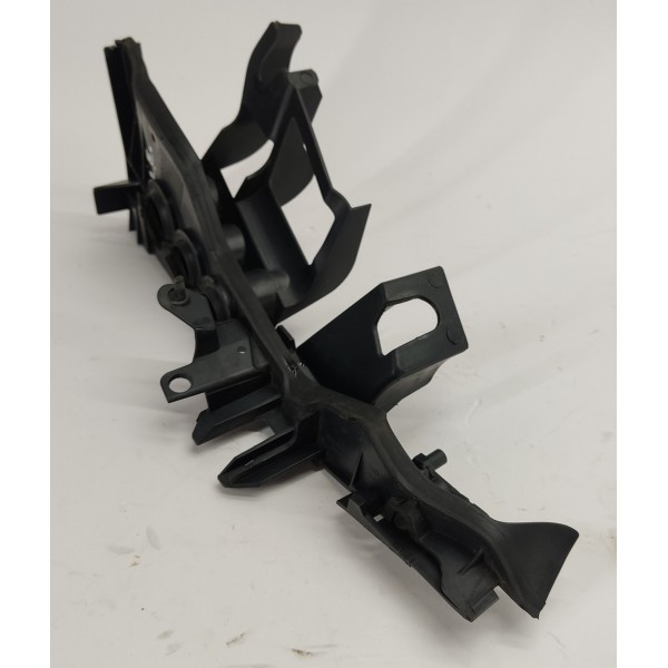 Acabamento Suporte Chicote D.e C180 1.6 2017 A2058317800