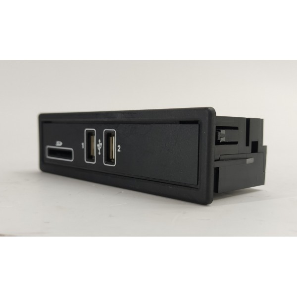 Entrada Usb Sd Mercedes C180 1.6 2017 A2058200226 Preto