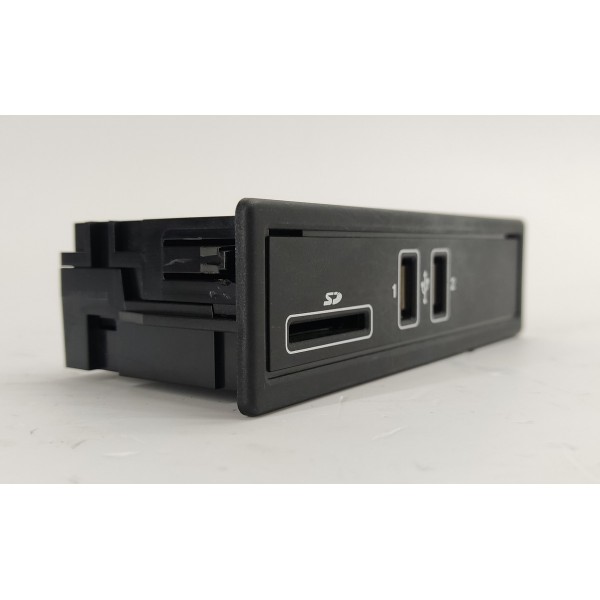 Entrada Usb Sd Mercedes C180 1.6 2017 A2058200226 Preto
