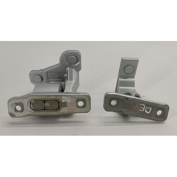 Dobradiça Porta D.e Mercedes C180 1.6 2017