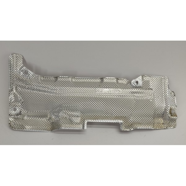 Protetor Calor Mercedes C180 1.6 2017 A2056820471 Detalhe