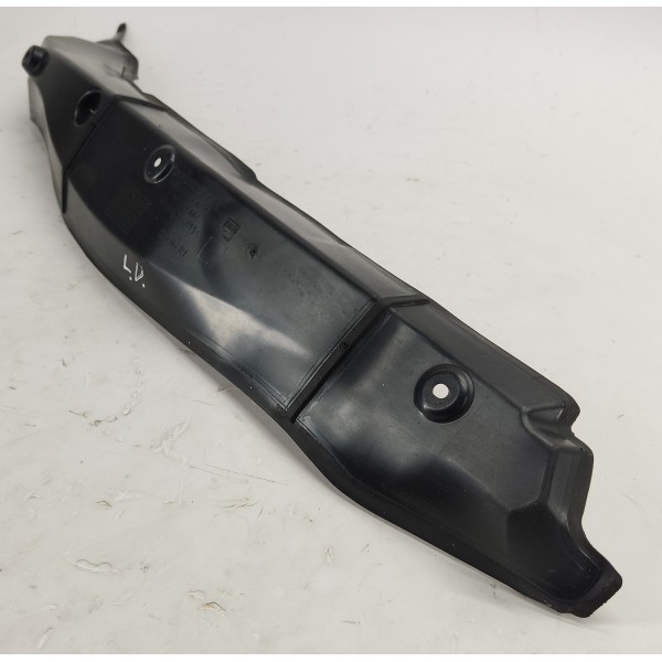 Guarda Pó Paralama D.d Mercedes C180 1.6 2017 A2058890025