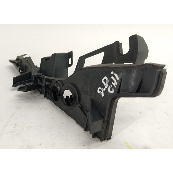 Suporte Chicote D.d Mercedes C180 1.6 2017 A2050317600