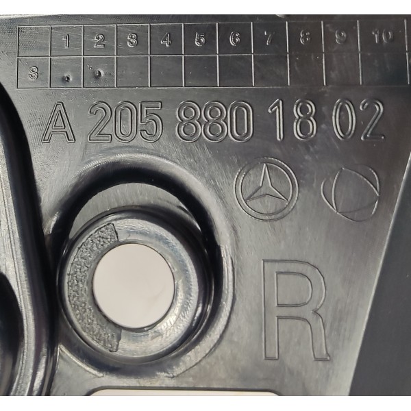 Suporte Para Choque T.d Mercedes C180 1.6 2017 A2058801802