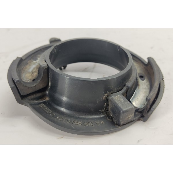 Borracha Calço Inferior Traseiro Mercedes C180 1.6 2017